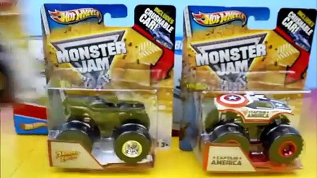 Hot Wheels Double Destruction Monster Jam Playset with The Tormentor & Frightning McMean Crash!