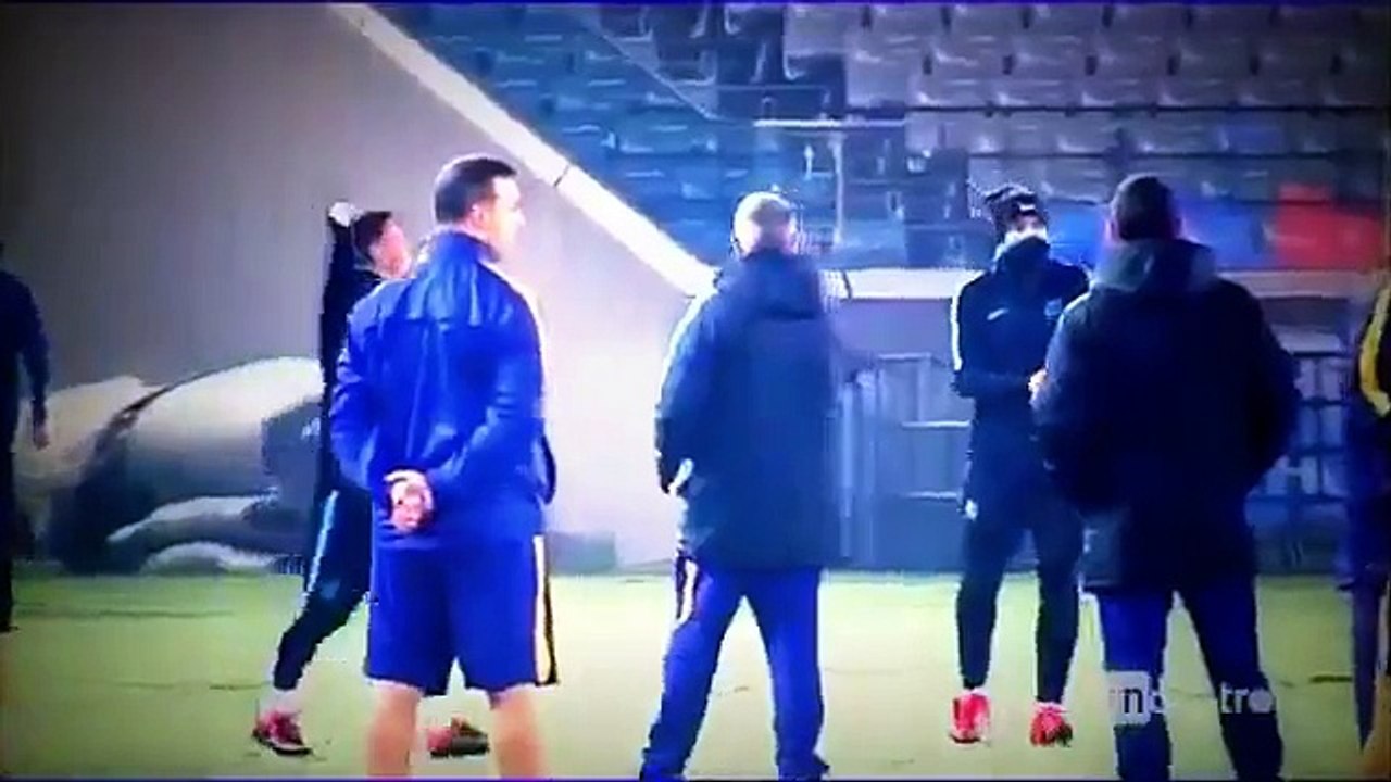Lionel Messi Laughing and Joking in Barcelona training before the Mundialito semi-final