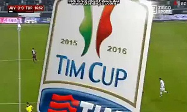 Alex Sandro GETS INJURED JUVENTUS 0-0 TORINO 16-12-2015 -