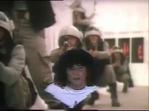 'La Guerre des étoiles', chanté en français par René Joly (Star Wars)