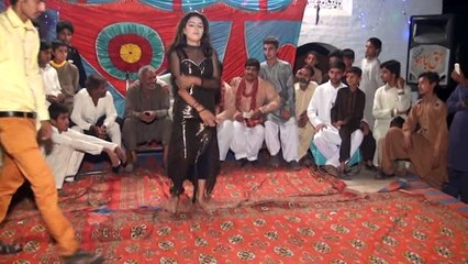 Riva Riva Awesome Performance by Pakistani Girl