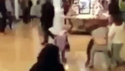 New 2016 Woman Uses STUN GUN During Black Friday - Funny Videos