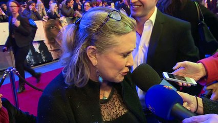 Carrie Fisher reveals she stole stuff from the Star Wars set