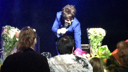 «Дай мне руку» А.Бон (Москва, Crocus, 29.05.2015) (Lucky Cola)