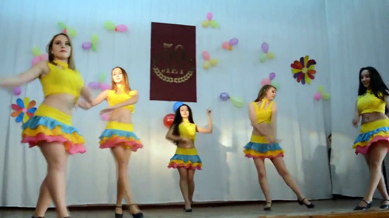 Lambada schoolgirls