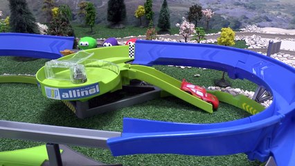 Disney Pixar Cars Play Doh Surprise Egg Stunt Race Cars Surprise Toys Thomas and Friends A