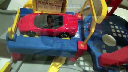 doh peppa pig Hot Wheels Service Center Playset peppa pig toys
