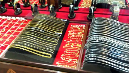 Harga Emas Turun, Namun Penjualan Tidak Meningkat