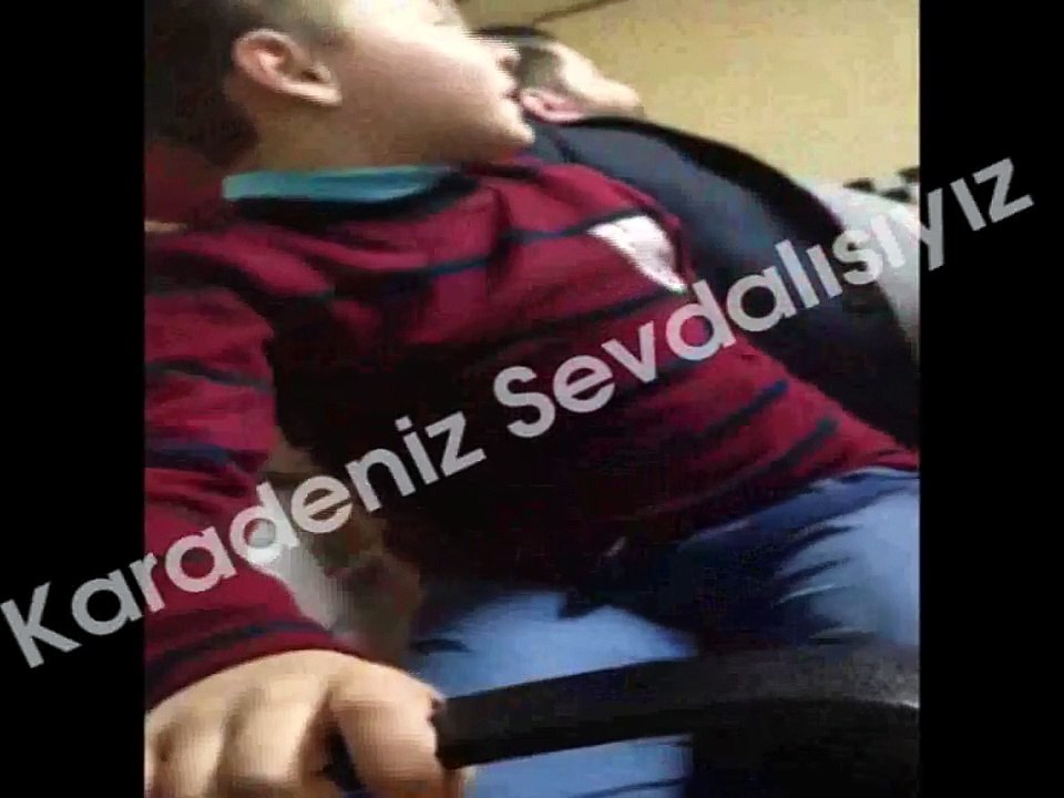 Küçük Emir'e Rakip Çıktı Oflu Uşak [S......m Senin Kemençe Çalışını] Süper Komik