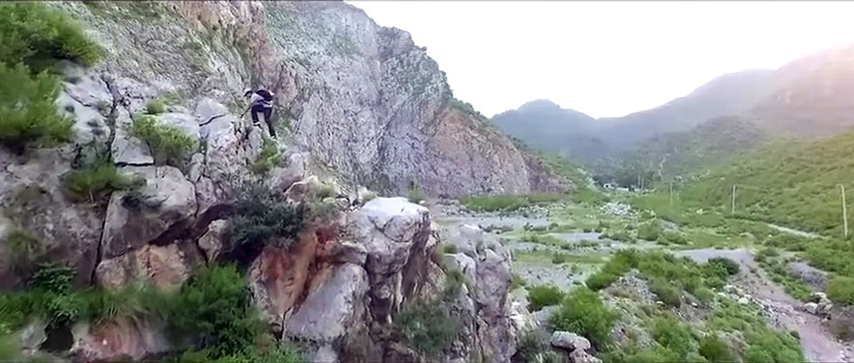 Nanhay haathon mein qalam - New Independence song by ISPR