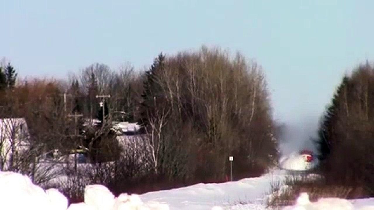 trains-dgaf-about-snow