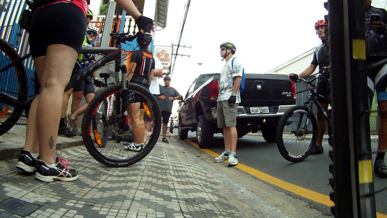 HOHOHO, Papai Noel, Noel nas trilhas faça chuca ou sol, Papai noel na bike,  com os amigos bikers, Tremembé, SP, Brasil, 2015