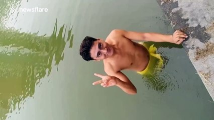 Little Mermaid fan makes himself into 'male mermaid'