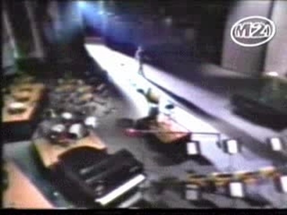 F Sinatra & Bono - I' ve Got You under