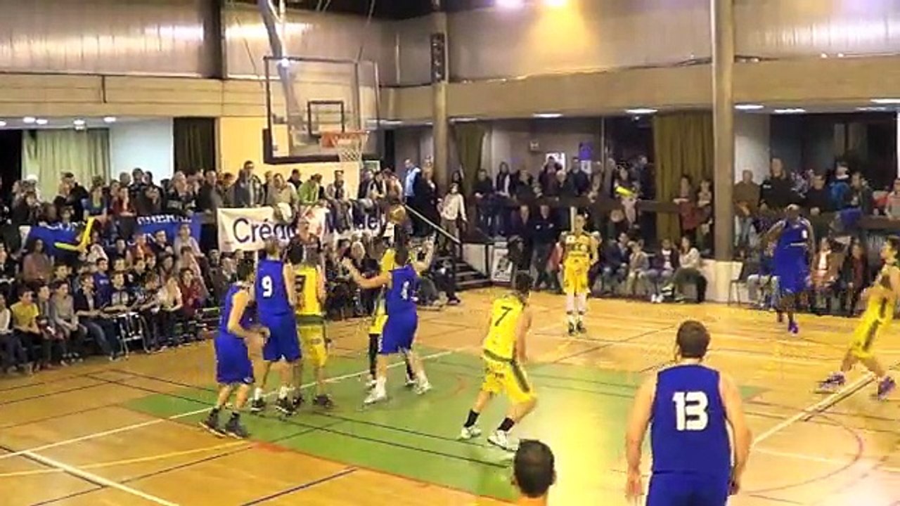 Basket : le Stade Auxerrois-Héry domine Moncteau - Vidéo Dailymotion