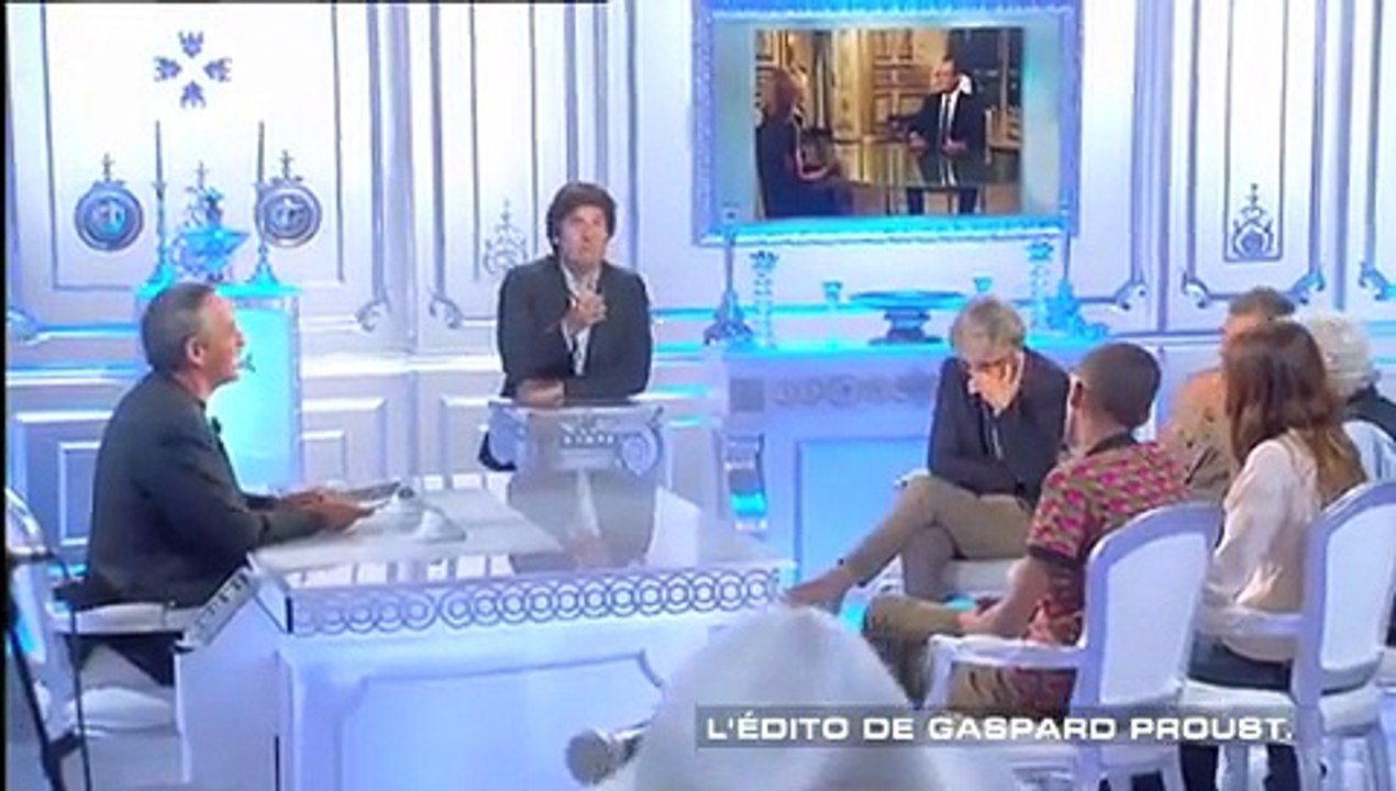 "Salut les terriens": Gaspard Proust imite François Hollande et son charabia sur les impôts