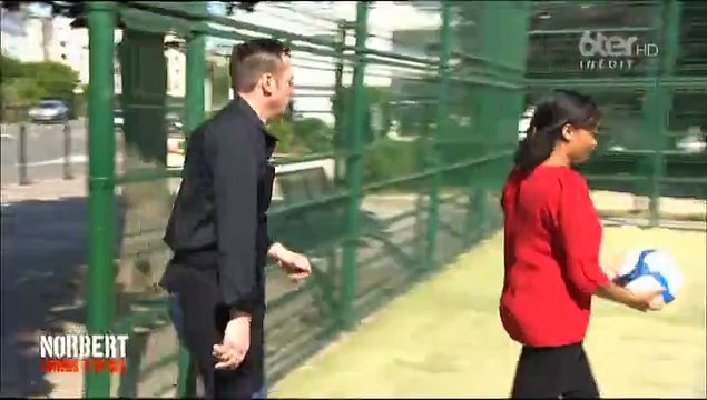 6ter - Norbert, commis d'office (Véronique et sa carbonara Delphine et son hachis) - 20-11-2015 20h55 01h10 (9225)