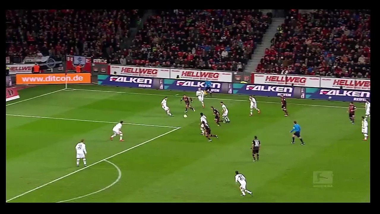 Javier Hernandez Scores Super Hat-Trick