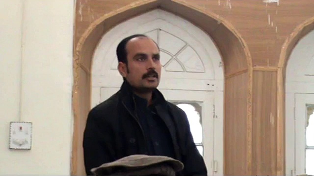 تحصیل کونسلر طیب تحصیل کونسل اجلاس میں خطاب کر رہے ہیں