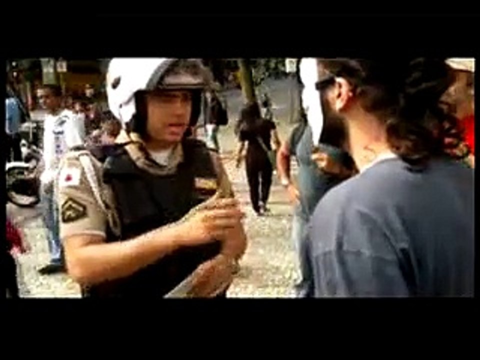 Anonymous e a Policia