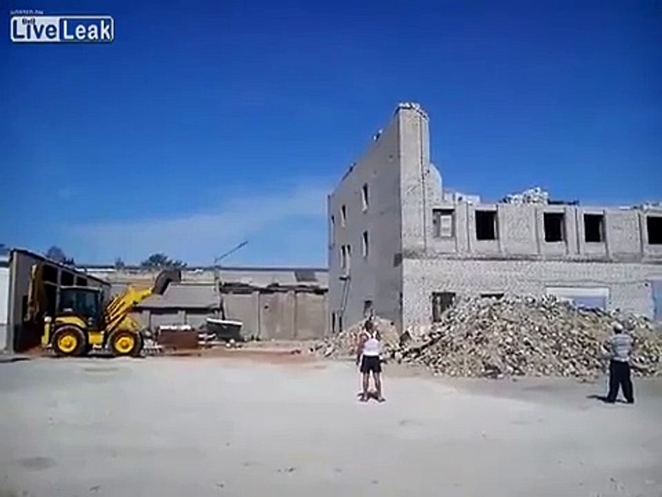 La démolition se termine dans la tragédie Freak Accident