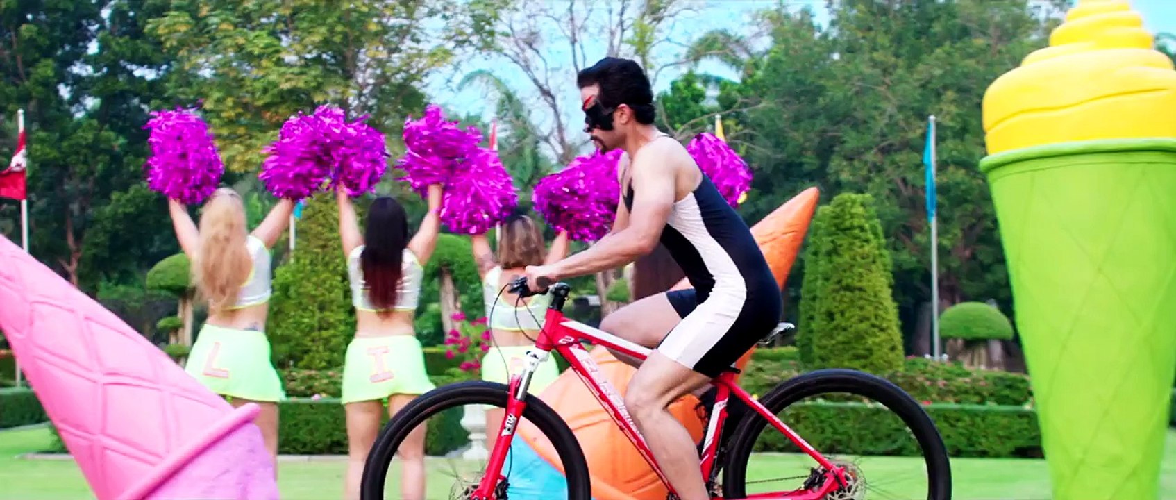 Kyaa Kool Hain Hum 3  - Official Trailer -- Starring - Tusshar, Aftab Shivdasani and Mandana Karimi