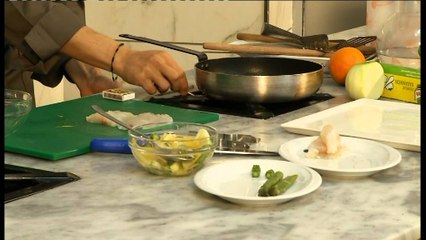 Receta e Ditës, "Fileto merluci me sallatë", 17 nëntor 2015 -Ora News