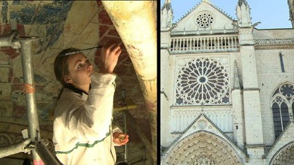 Cathédrale de Poitiers: un trésor gothique émerge des enduits du 18e siècle