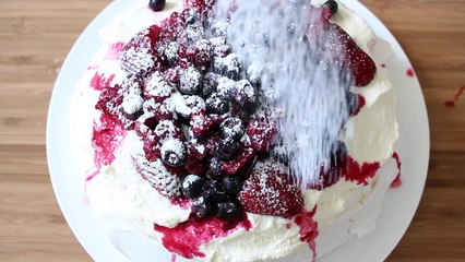 Pavlova Recipe - Christmas Recipe
