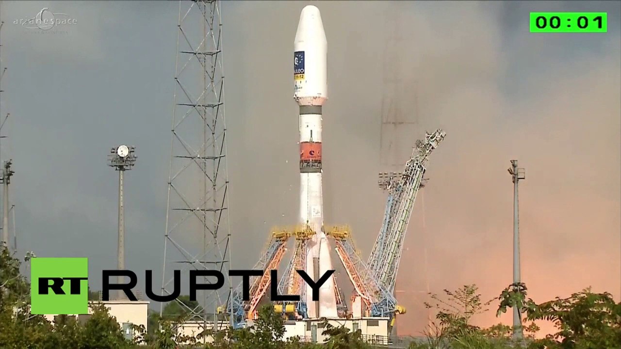 Une fusée Soyouz décolle avec deux satellites Galileo