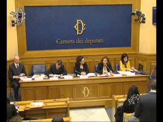 Descargar video: Roma - Conferenza stampa di Giorgia Meloni (17.12.15)