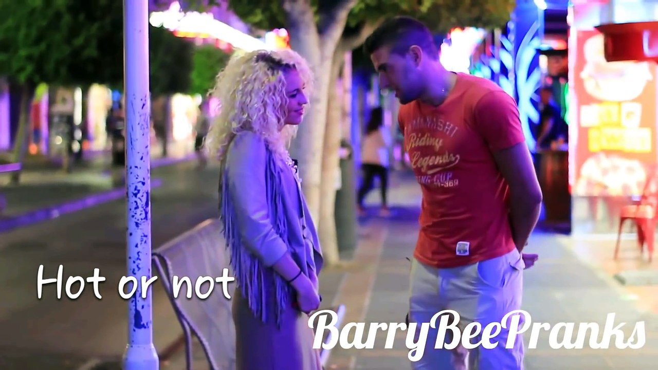 Kissing Prank - Kissing Drunk Girls!!!! (GONE WILD