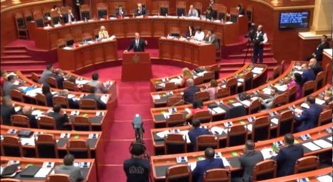 Vendimi i KQZ, Mandati i Mark Frrokut i kalon deputetes Mirela Ferracaku- Ora News