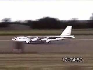 air plane crash OMG ....... !!