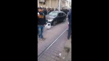 نصف ساعة الناس تكسر في كرهبه متاع واحد سكران في شارع محمد الخامس لأنه ضرب شكون في السكه وهرب