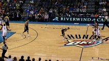 Russell Westbrook Throws Down the Tomahawk