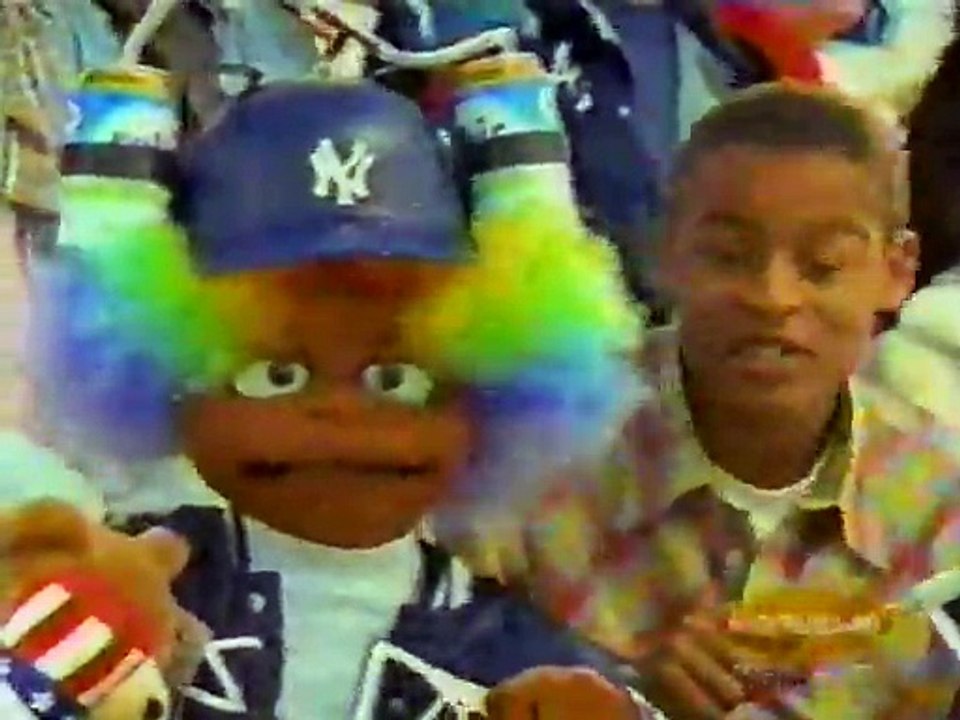 Cousin Skeeter - Season 2 - Episode 4 - Take Me Out To The Ballgame
