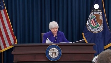 الفيدرالي الأمريكي : زيادة تاريخية لمعدلات الفائدة لتستقر ما بين 0.25 و0.50 %