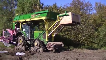 Скачать видео: awesome tractor videos, tractors working on the farm john deere, tractor fail vi