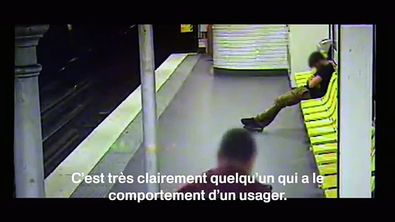 Quand un voleur sauve sa victime qui tombe sur les rails (métro de Paris) - YouTube (360p)