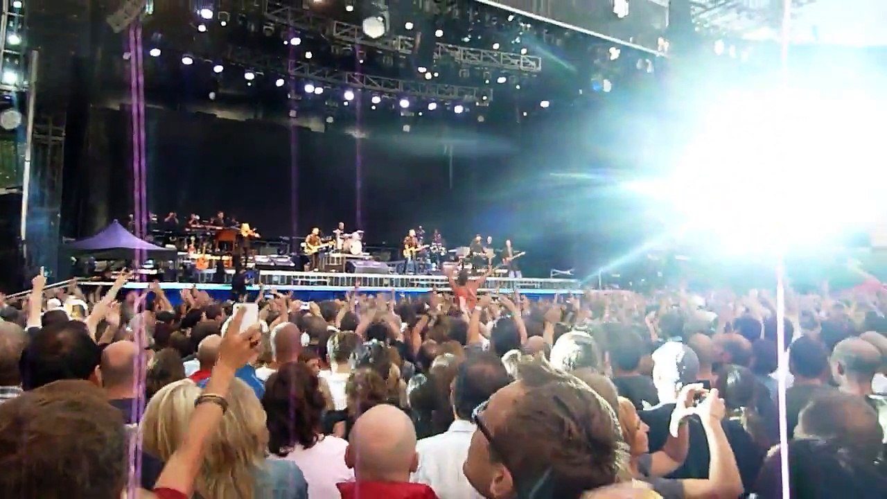 Bruce Springsteen live in Vienna 2012 - We take care of our own