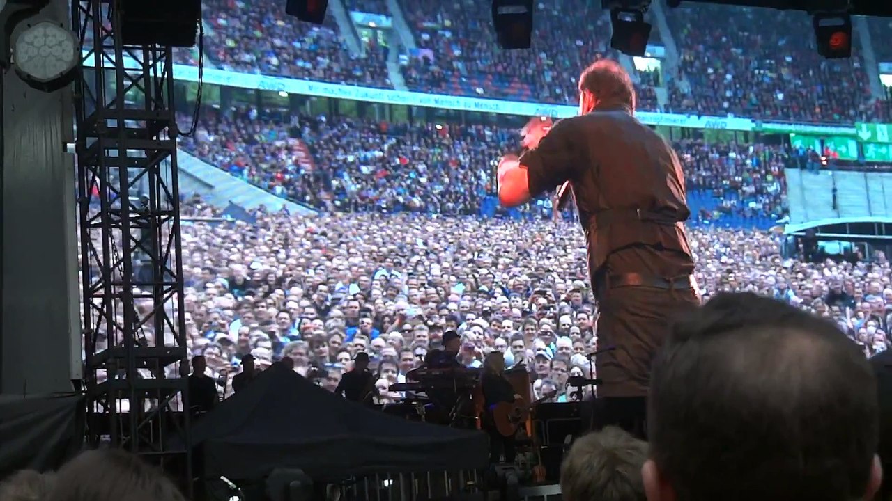 Bruce Springsteen trinkt Bier in Hannover 28.05.2013 - _can you feel the spirit_