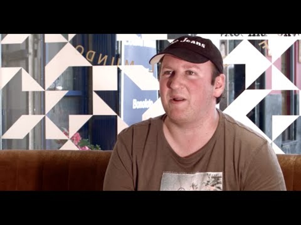 Blue Jeans, autor de "Algo tan sencillo como tuitear te quiero" - #RodillaConversa