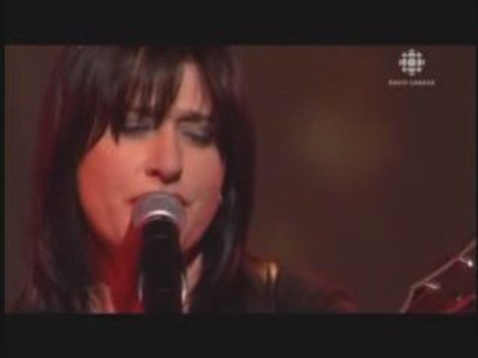 Terez Montcalm -  Smile