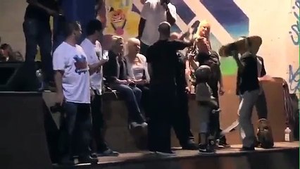 Quick Reflexes Save Little Kid At Skatepark