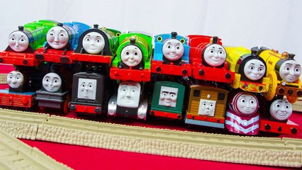 RACE 4 Thomas and Friends TrackMaster Train Collection Fastest Engine Competition