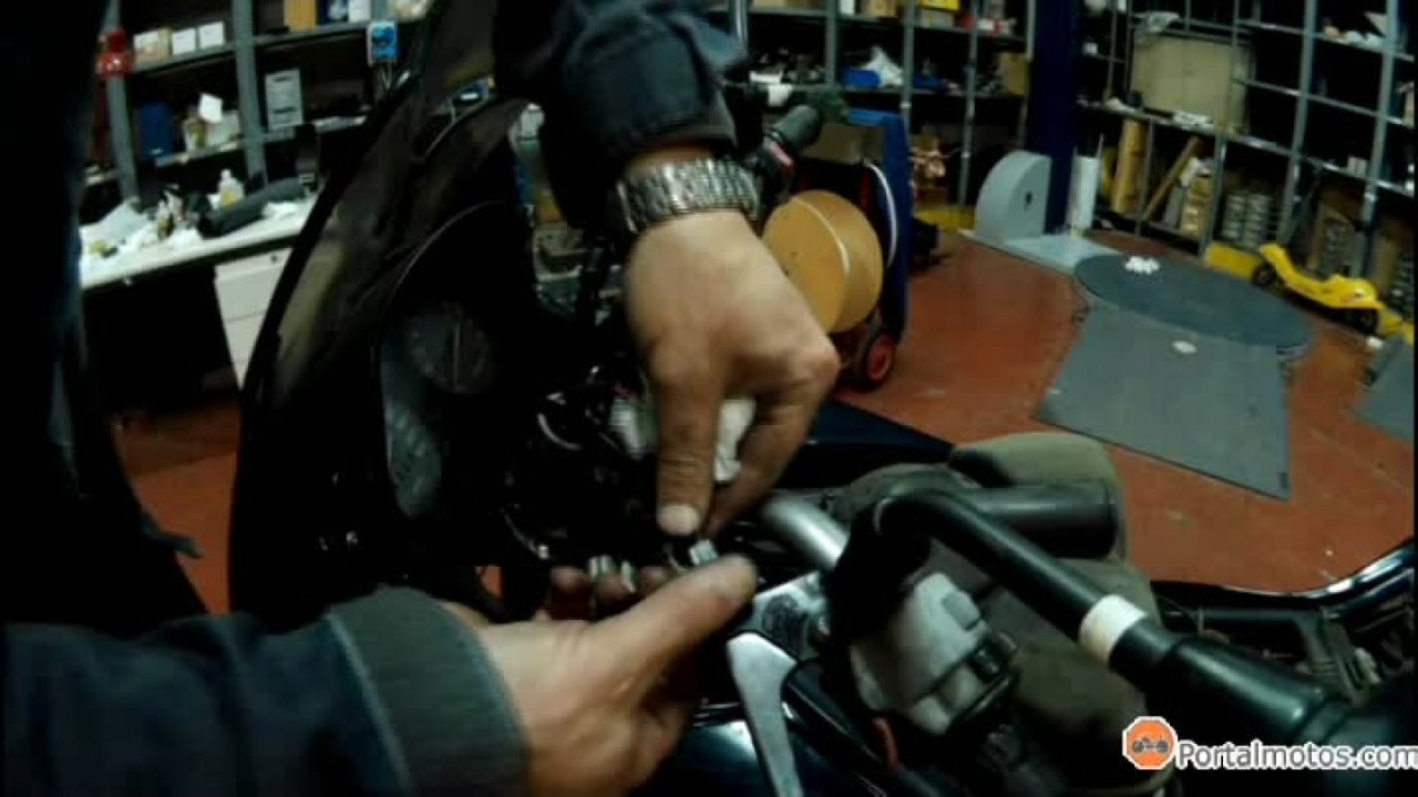 Lubricación de cables - Mantenimiento moto
