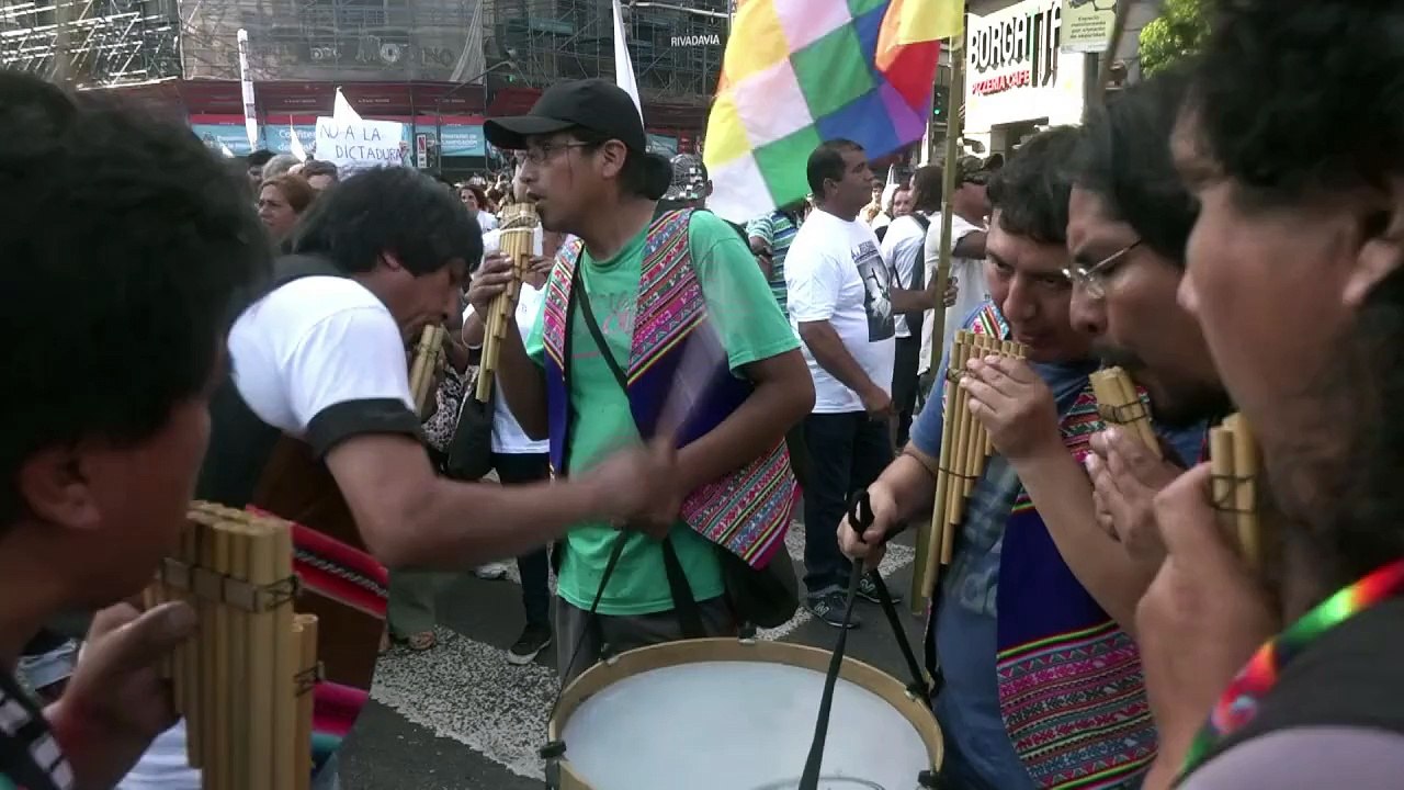 Primeiro protesto contra Macri na Argentina