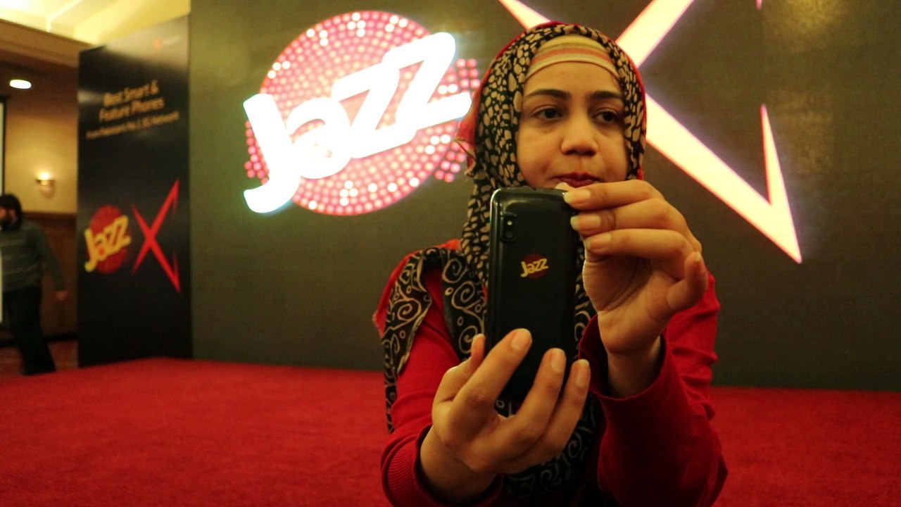 WATCH LIVE Video Review of Mobilink JF100