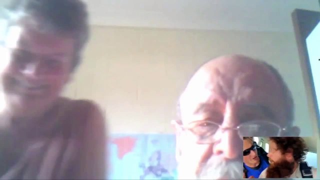 Il skype ses parents en plein saut en parachute